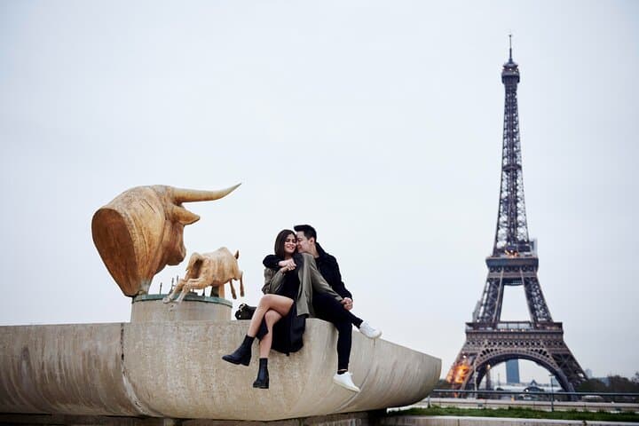 Paris Photo Tour with Professional Local Photographer