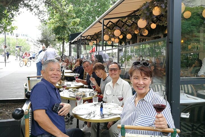 Parisian outdoor terraces are simply the best !