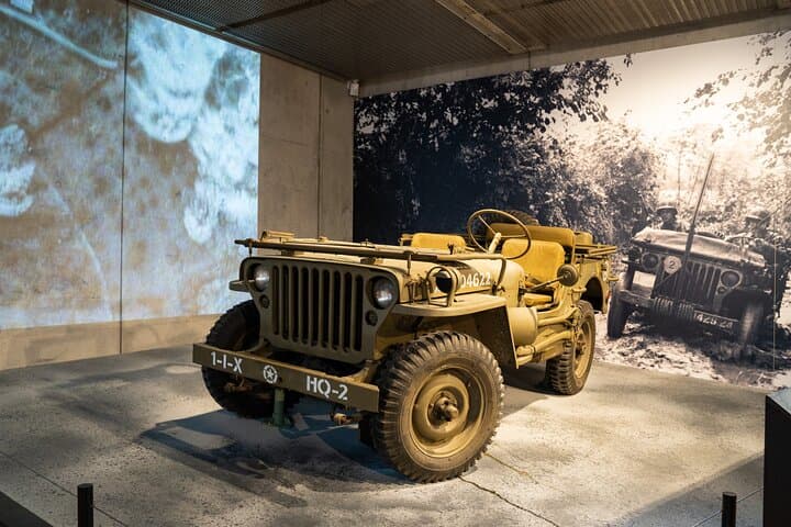 Jeep at the memorial of
Colleville sur Mer