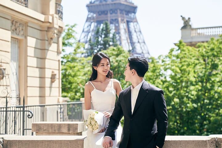 1 Hour Photoshoot in Paris