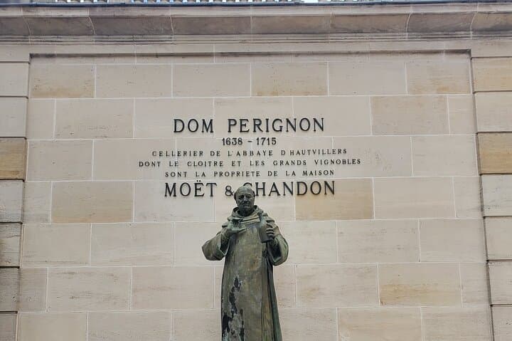 Statue of Dom Pérignon
Moët & Chandon - Épernay