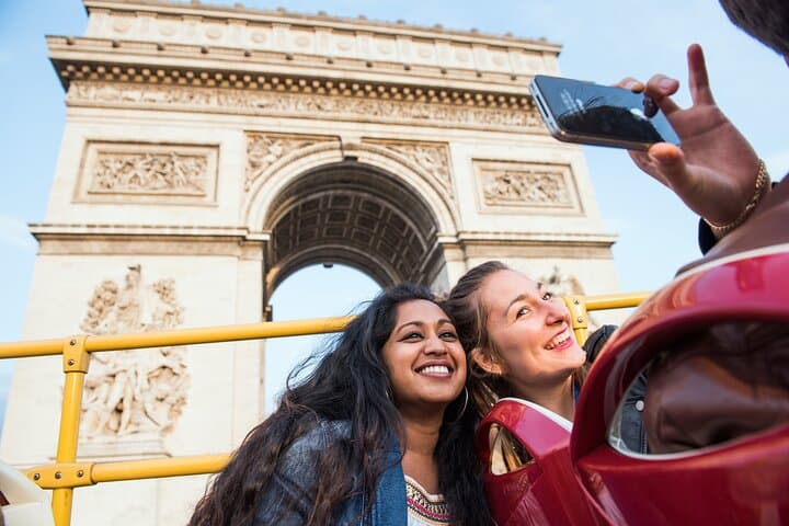 Paris Big Bus Hop-on Hop-off and Seine River Cruise