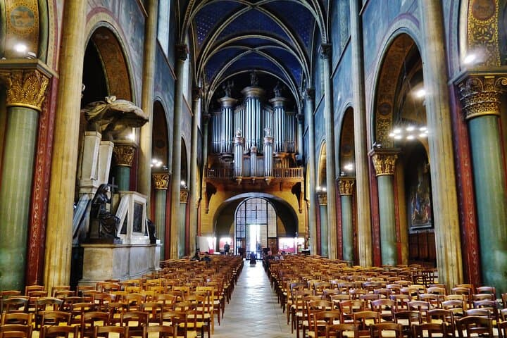 Full Day Private Guided Walking Tour in Saint Germain Des Prés