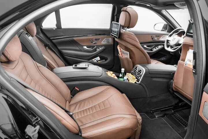 Paris Airports Private Roundtrip Transfer
