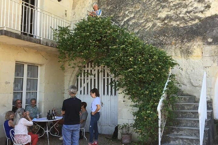 E-bike Cycling and Wine in Saumur France