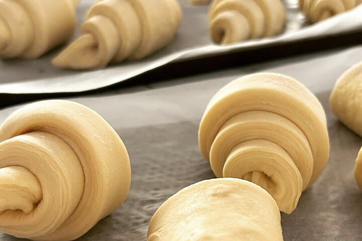 Lamination of the croissant