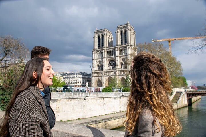 Paris E-Bike Private Tour: Discover the City Highlights in 3hours