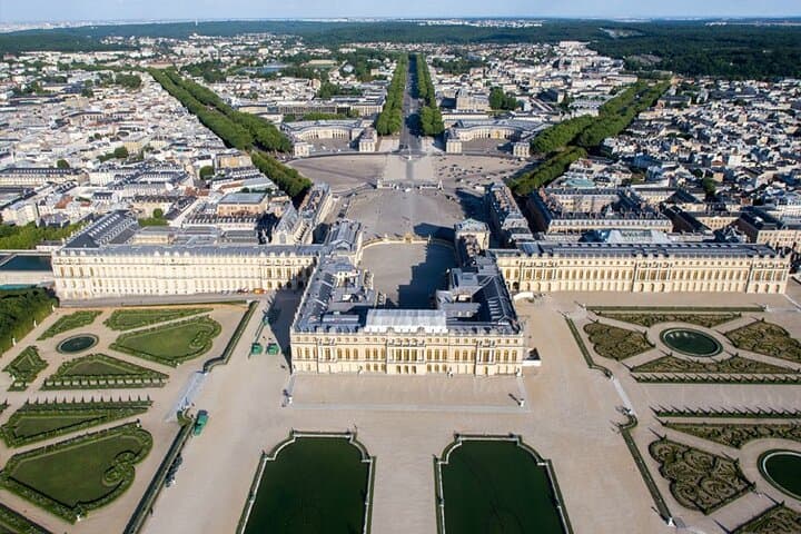 Private transfer A/R from Le Havre to the Palace of Versailles