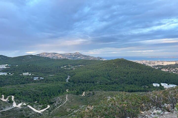 Car cruise from Marseille to Cassis - La Ciotat - Aix - Provence