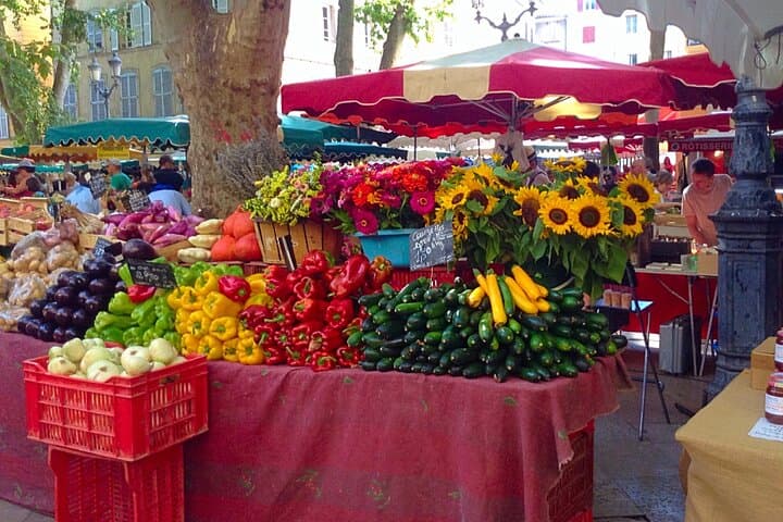 Private tour in Provence: Saint-Tropez & Grimaud Medieval Village