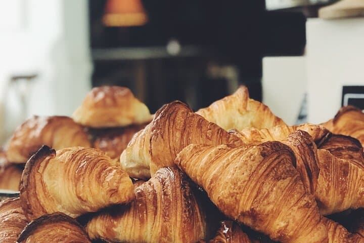 2 Hours Social Club and Brunch in Paris