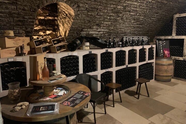 Private trip Burgundy from Paris 20 Chablis Wines tasting