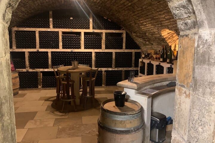 Private trip Burgundy from Paris 20 Chablis Wines tasting
