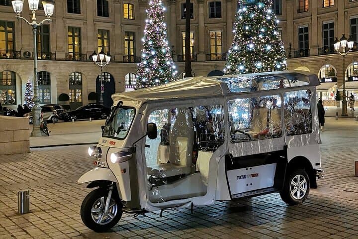 Private Two-Hour TukTuk Tour in Paris