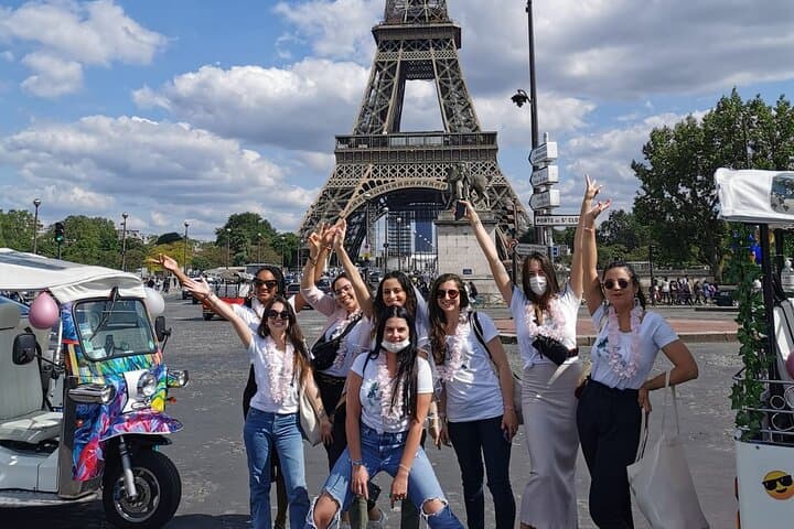 Private Two-Hour TukTuk Tour in Paris