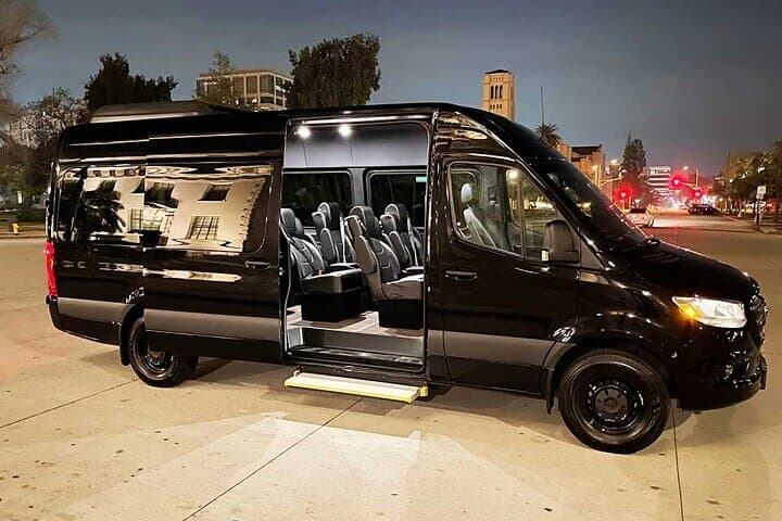 Private Minibus Departure from Avignon to Avignon Airport AVN