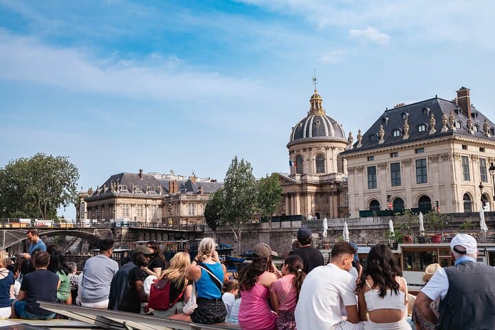 Paris Boat Tour with audioguide