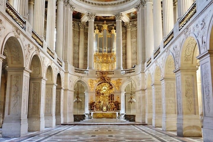 Private I From Paris tour to Magnificent Versailles and Gardens