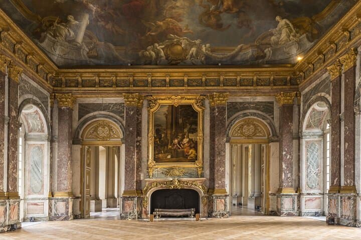 From Paris Tour to Magnificent Versailles in very Small Group