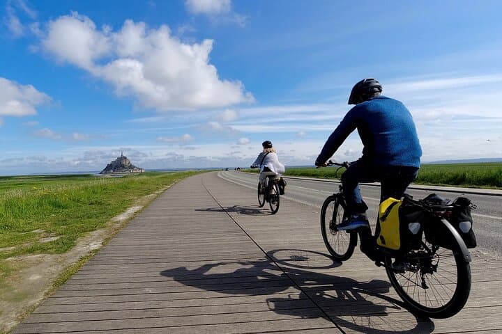E-Bike Tour to Mont Saint Michel // Private guided tour