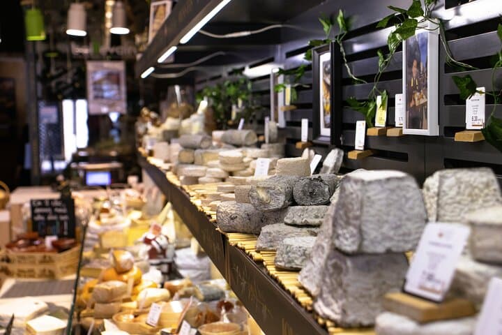 Bordeaux Historic and Gourmet Food Walking Tour