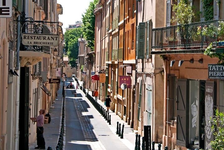 Provence, Vineyards and Lavender Fields Private Day Trip