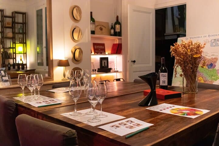 Bordeaux Wine Masterclass: Blending workshop with appetizer