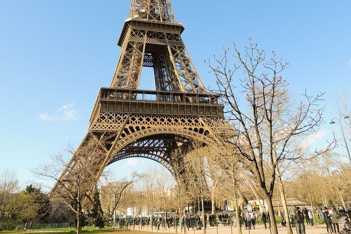 2 Hour Private Orientation Tour in Rolls-Royce Paris