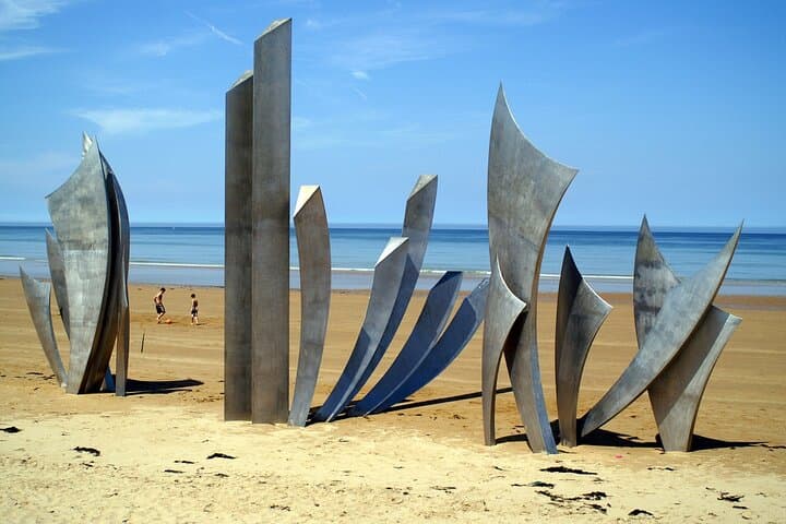 Private Full day landing beaches tour From Honfleur and Le Havre