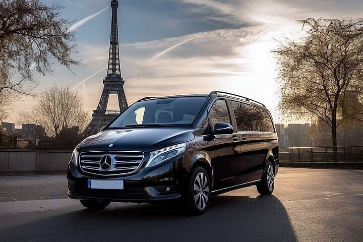 PRIVATE Paris City Guided Tour With Photos At All Stops