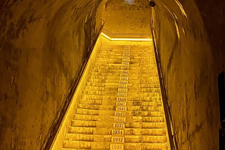 DeLuxe Veuve Clicquot Ruinart Champagne Cellars & Tastings trip