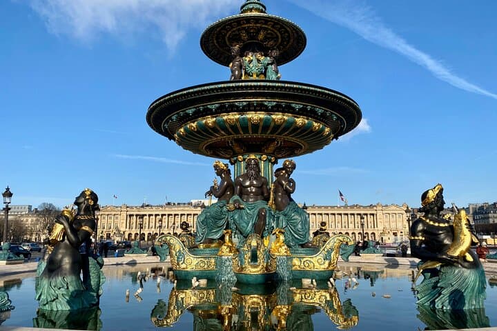Private Full-Day Paris Tour: 7 Iconic Sights by Mercedes