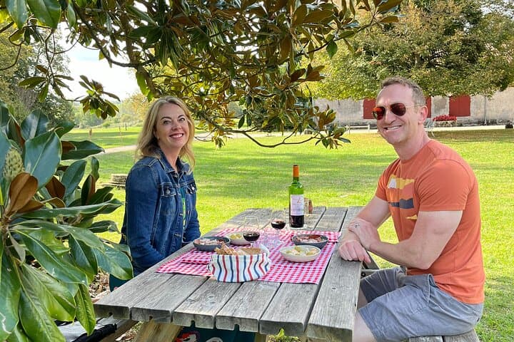 Half day in Pomerol and Saint Emilion in a classic car