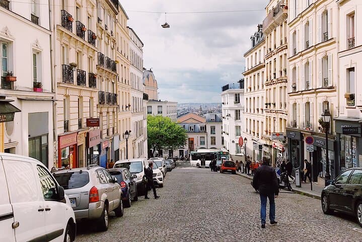 The Ultimate Montmartre Semi-Private Walking Tour & Sacre Coeur