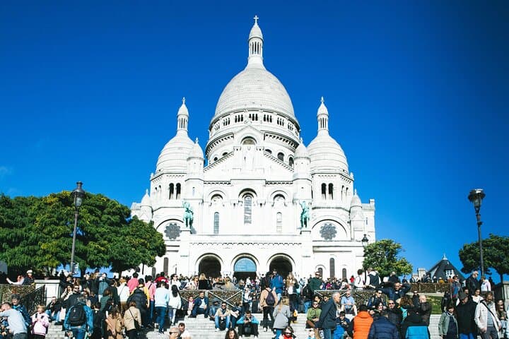 The Ultimate Montmartre Semi-Private Walking Tour & Sacre Coeur