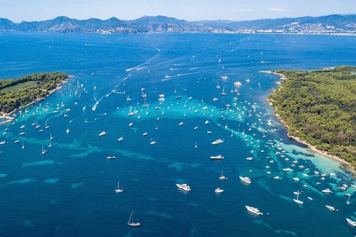 boat trip without a license to the Lérins Islands