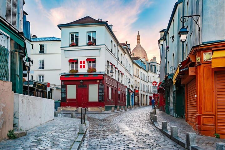 Historic Paris: Exclusive Private Tour with a Local