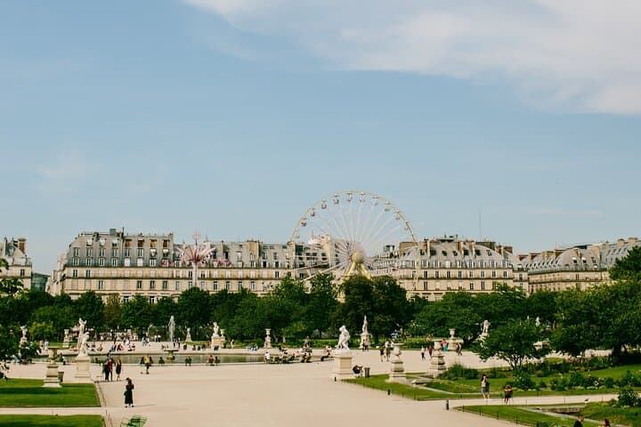 Paris Highlights with an LGBTQ Perspective Private Tour