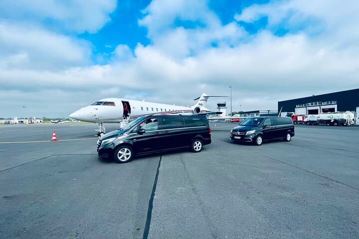 Privat Flight Carpiquet Airport