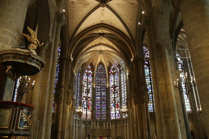 A Self-Guided Tour of Carcassonne’s Ancient Basilica
