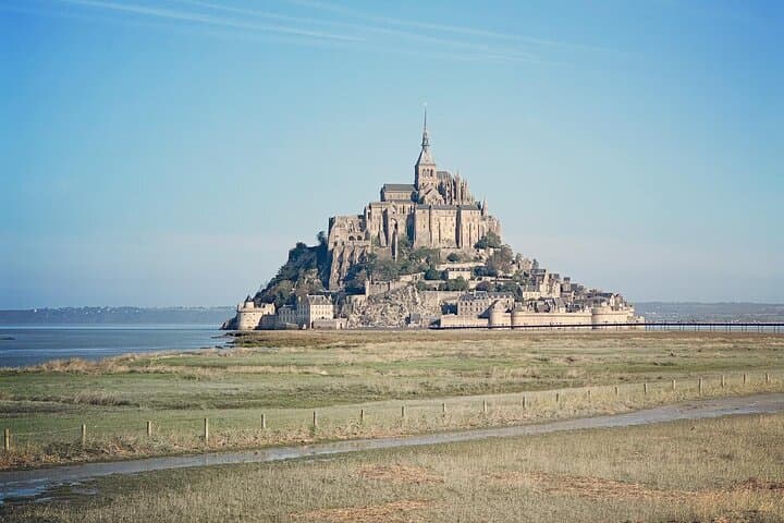 Private Full Day Tour to Mont Saint Michel With Guide