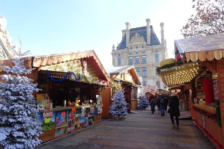 Christmas Flow Movie Locations Private Tour in Paris