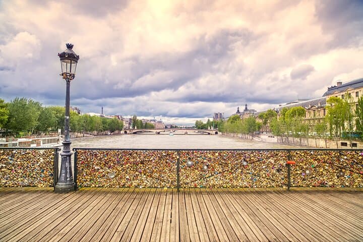 Paris: Left Bank's 20th Century Film & TV Tour