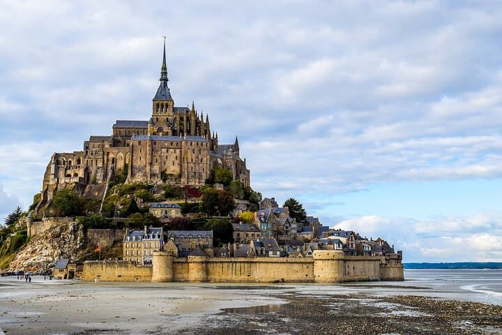 Private tour from Paris to Normandy with English speaking driver