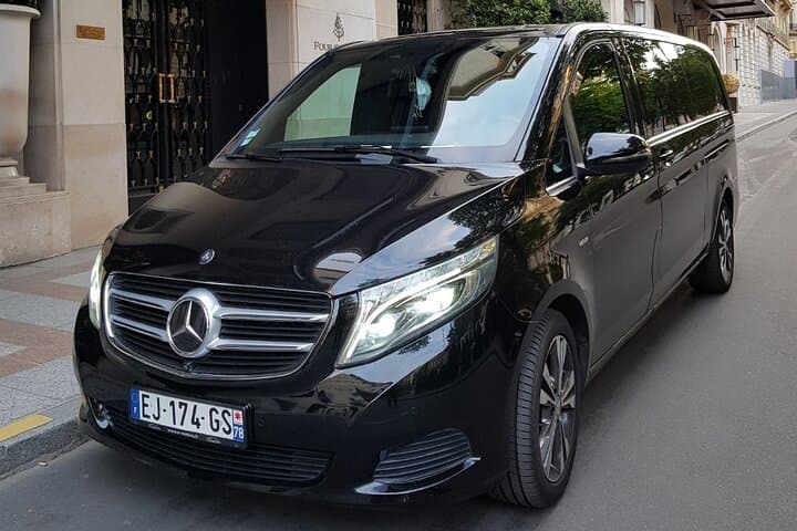 We drop you off or collect you directly from your hotel or Airbnb