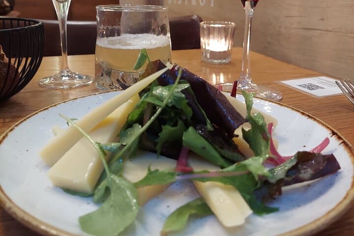 Leisurely Paris 5 Day Slow Travel Guided Tour in Paris