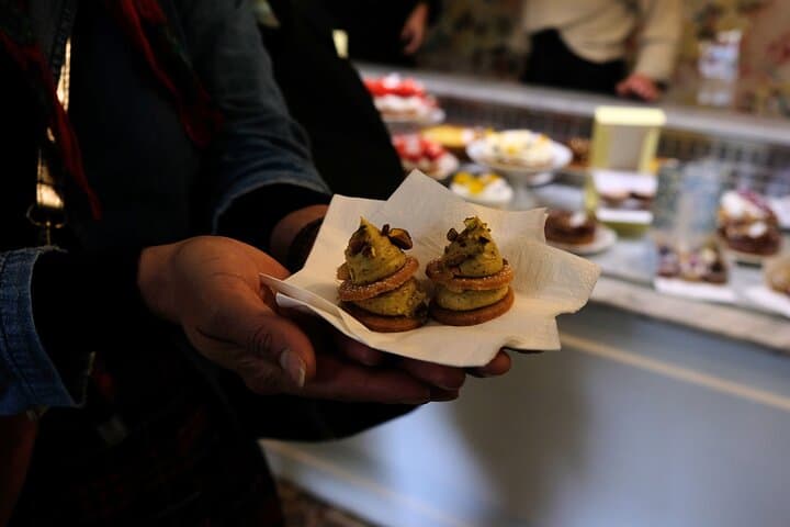 Paris Le Marais Organic Sweet and Savoury Private Food Tour