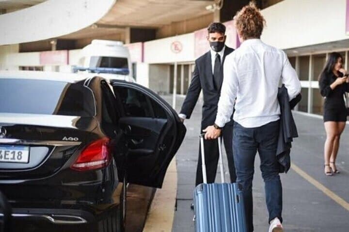 Private One way Transfer from Bordeaux to Bordeaux Airport
