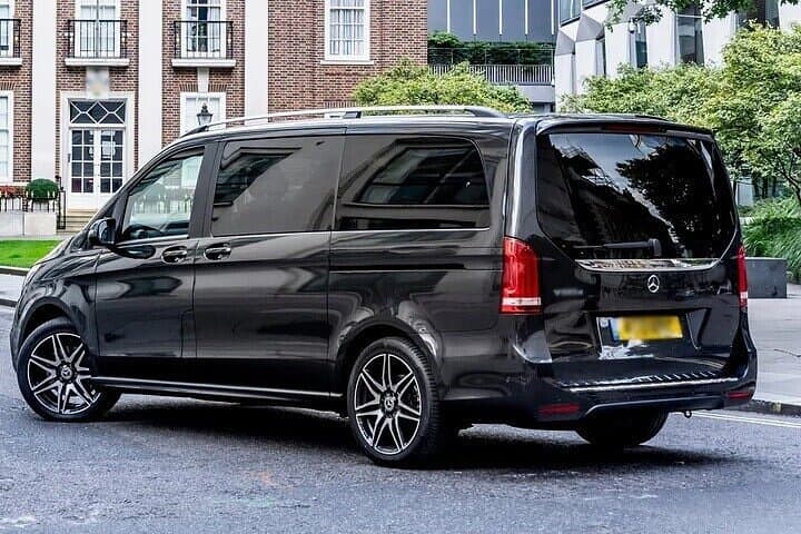 Private Transfer from Beauvais Airport BVA to Disneyland Paris