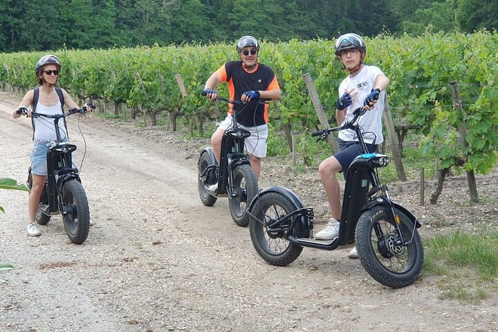 Off-road scooter tour tasting 2 wines in La Louvière